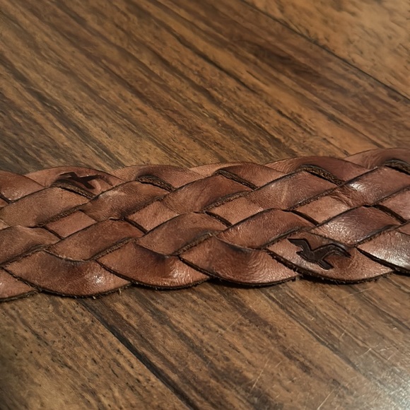 EUC HOLLISTER 💯 % Genuine Leather Belt - Picture 3 of 7